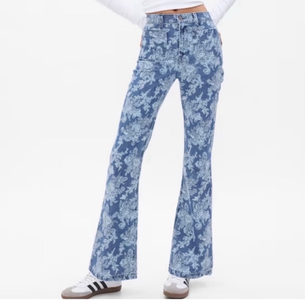 GAP x LOVESHACKFANCYBlue High Rise Flare Jeans WITH FLOWERS